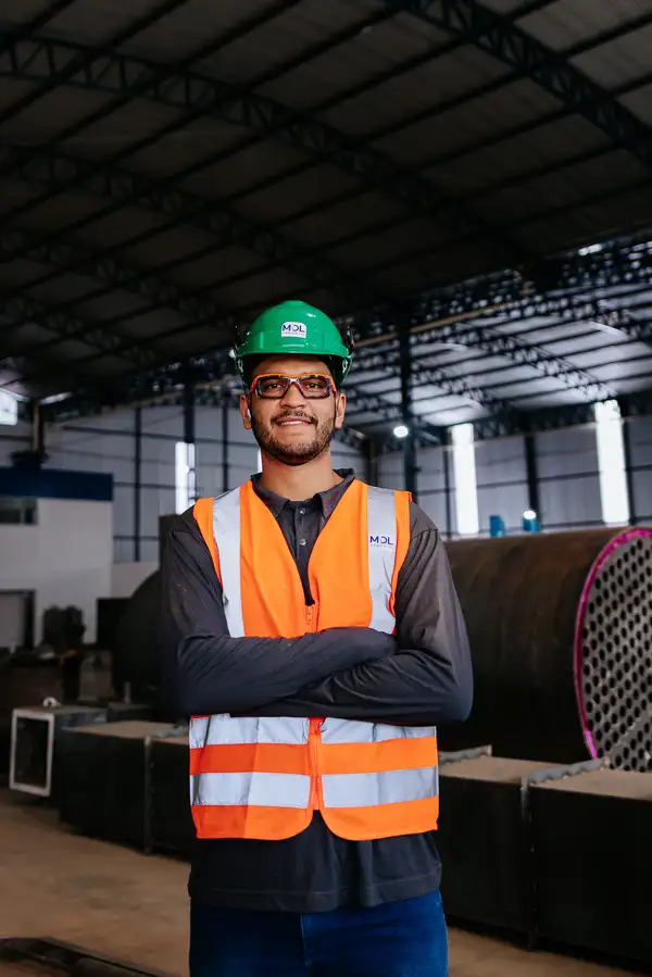 Por que investir em armações de óculos de segurança?