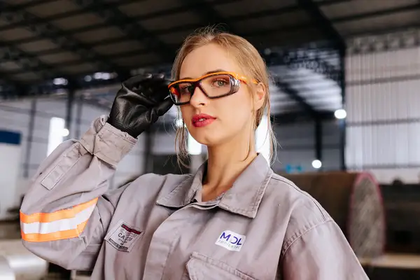 Proteja seus Olhos com Estilo: Escolha a Armação de Óculos de Segurança para Lente de Grau