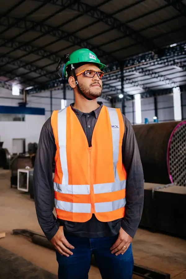 A Importância dos Óculos de Proteção Incolor para a Segurança no Trabalho